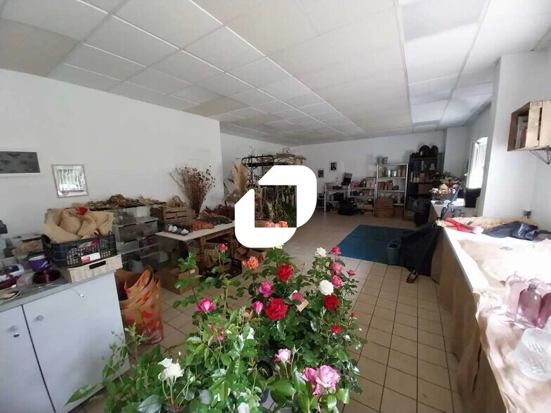 Bureau dans Cormeilles-en-Vexin à louer - Photo de l’immeuble – Image 3 sur 15