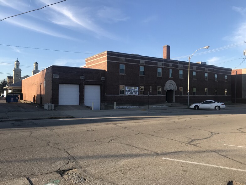137 E Washington St, Shelbyville, IN à louer - Autre – Image 1 sur 6