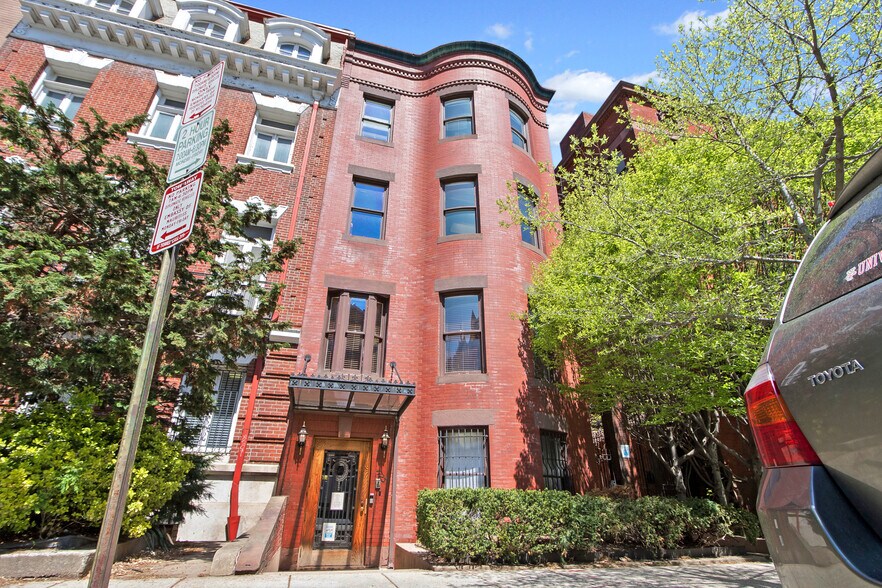 1719 & 1723 N Street Northwest portefeuille de 2 biens à vendre sur LoopNet.fr - Photo de l’immeuble – Image 2 sur 25