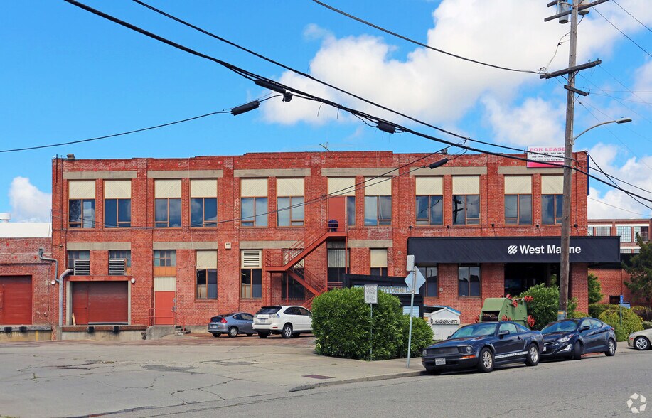 2130-2220 Livingston St, Oakland, CA à louer - Photo de l’immeuble – Image 3 sur 12