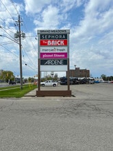 671 Grand Ave W, Chatham, ON à louer Photo de l’immeuble– Image 2 sur 2