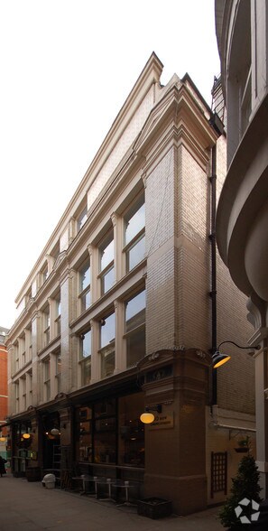 4-5 Bow Ln, Londres à louer - Photo de l’immeuble – Image 1 sur 6