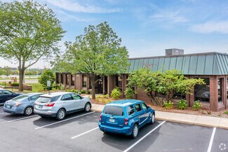 Plus de détails pour 3030-3140 Finley Rd, Downers Grove, IL - Bureau, Bureau/Médical à louer