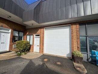 Plus de détails pour 40 N 5th St, Warrenton, VA - Bureau à vendre