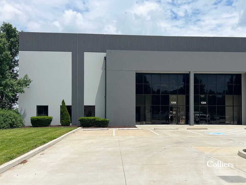 1300-1308 Rustique Sq, O'Fallon, MO à louer - Photo de l’immeuble – Image 2 sur 7