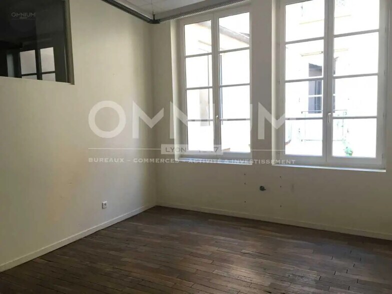 Bureau dans Lyon à louer - Photo de l’immeuble – Image 3 sur 5