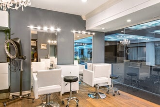 413-445 N Rodeo Dr, Beverly Hills, CA à louer Photo intérieure– Image 2 sur 10