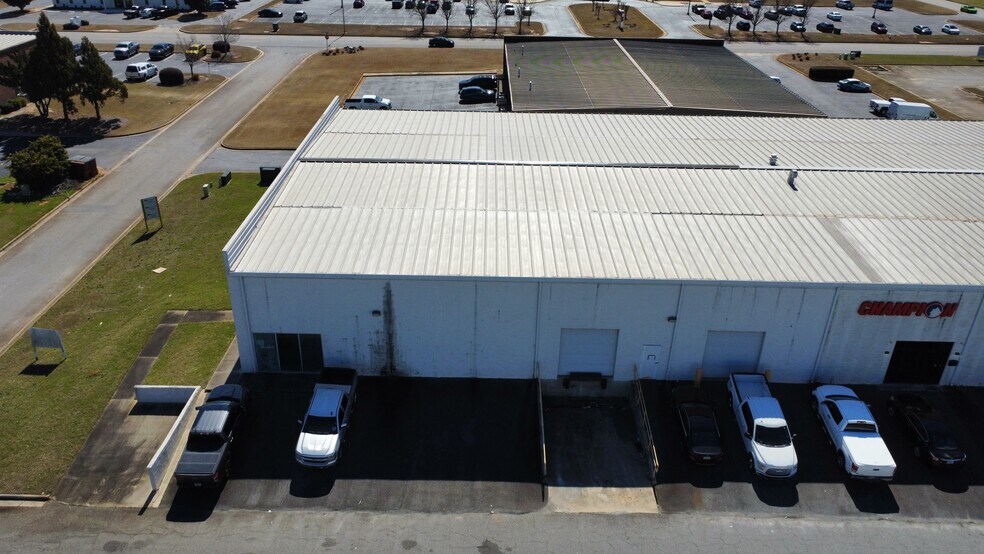 105 Borders Way, Warner Robins, GA à louer - Photo de l’immeuble – Image 3 sur 5