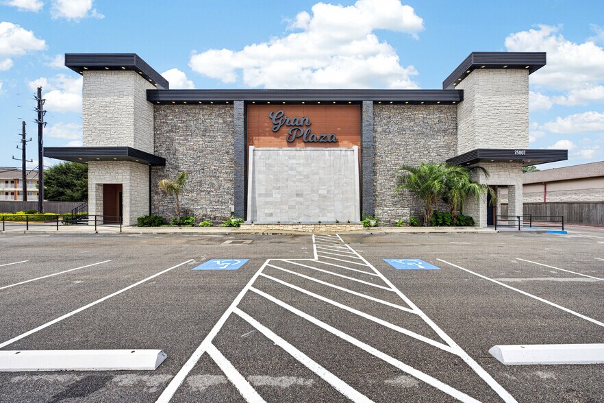 25807 I-45, Spring, TX à vendre - Photo de l’immeuble – Image 3 sur 85