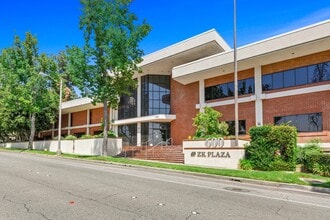600 N Rosemead Blvd, Pasadena, CA à louer Photo de l’immeuble– Image 1 sur 11