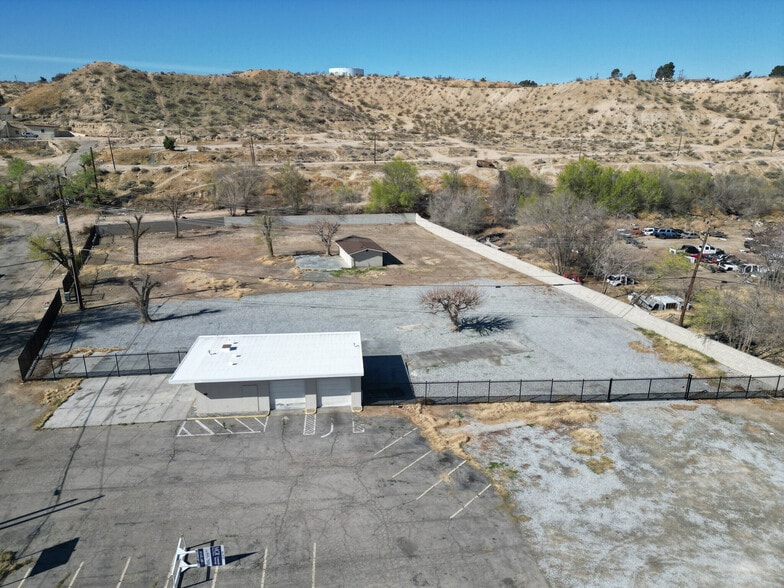 16593 S D St, Victorville, CA à louer - Photo de l’immeuble – Image 1 sur 4