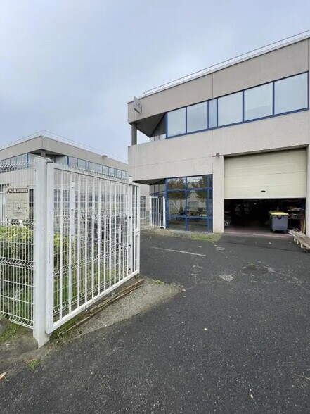 Industriel/Logistique dans Gennevilliers à louer - Photo de l’immeuble – Image 3 sur 4