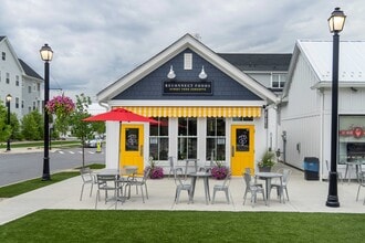 45 Eastdale Ave N, Poughkeepsie, NY à louer Photo de l’immeuble– Image 1 sur 4