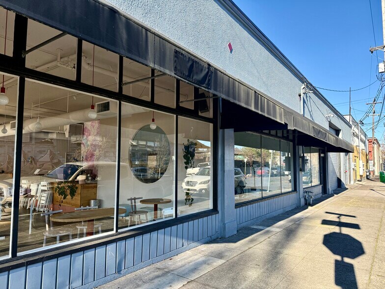 923-935 SE Hawthorne Blvd, Portland, OR à louer - Photo de l’immeuble – Image 2 sur 12