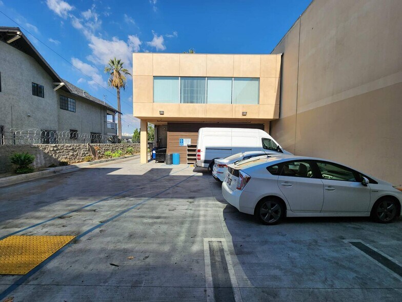 334-336 W 33rd St, Los Angeles, CA à vendre - Photo de l’immeuble – Image 2 sur 22