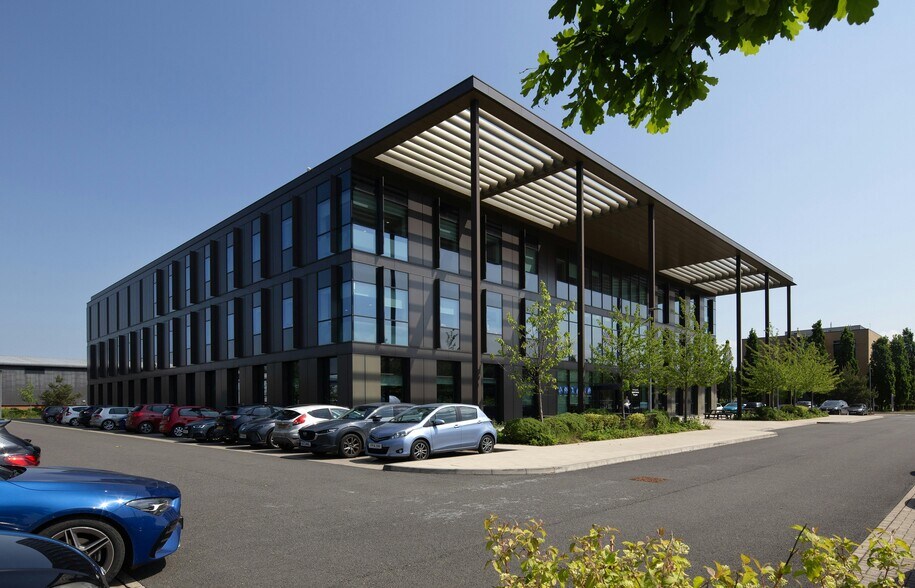 60 Jubilee Ave, Milton à louer - Photo de l’immeuble – Image 2 sur 7
