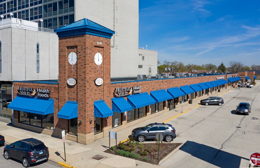 7230 W North Ave, Elmwood Park, IL à louer - Photo de l’immeuble – Image 1 sur 11