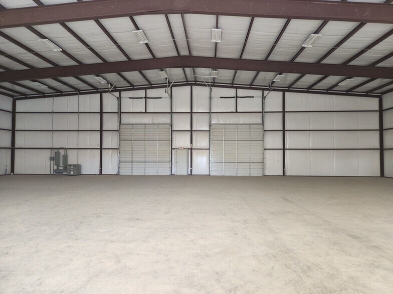 7409 Industrial Ave, Midland, TX à louer - Photo de l’immeuble – Image 2 sur 11