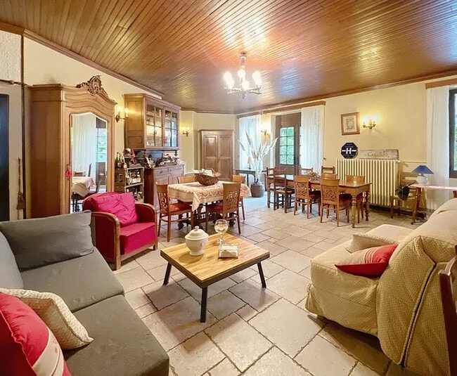 Plus de détails pour Local commercial à vendre