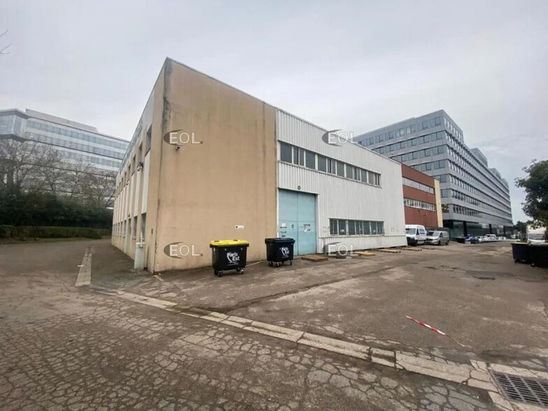Industriel/Logistique dans Fontenay-sous-Bois à louer - Photo de l’immeuble – Image 1 sur 9