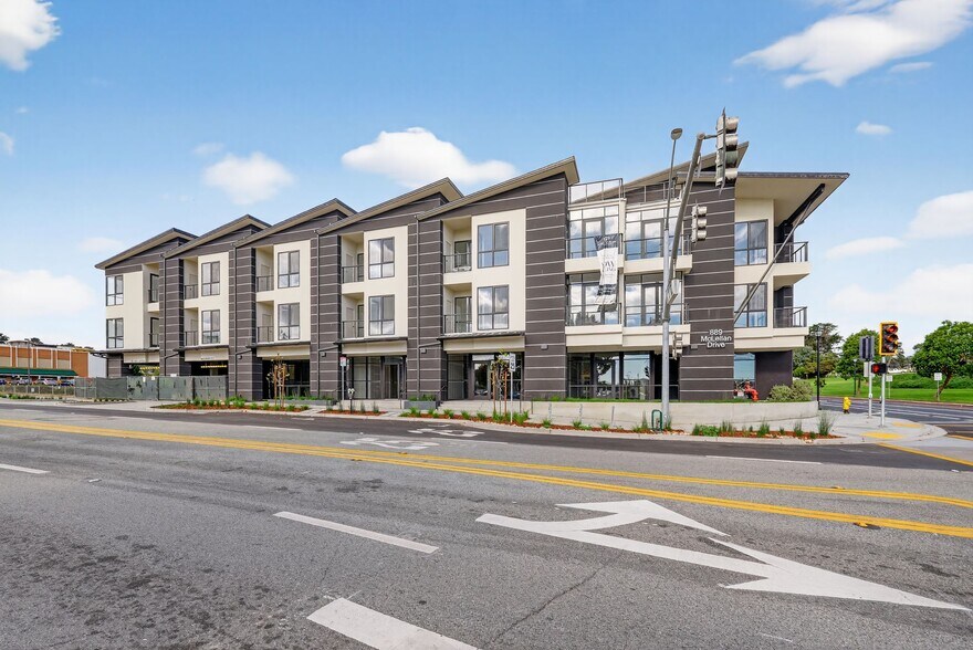 889 Mc Lellan Dr S, South San Francisco, CA à vendre - Photo de l’immeuble – Image 2 sur 45