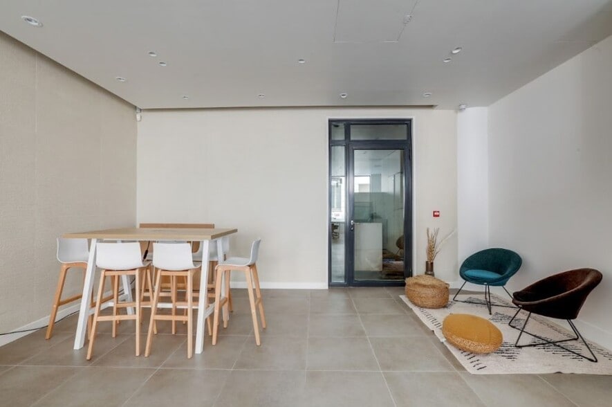 21 Rue Saint-Marc, Paris à louer - Photo intérieure – Image 3 sur 9