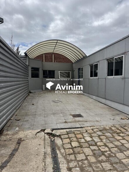 Bureau dans La Courneuve à louer - Photo de l’immeuble – Image 1 sur 5