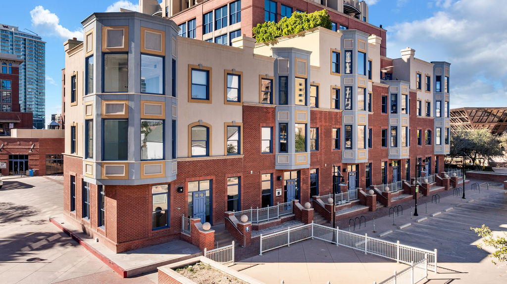 21 E 6th St, Tempe, AZ à vendre Photo principale– Image 1 sur 11