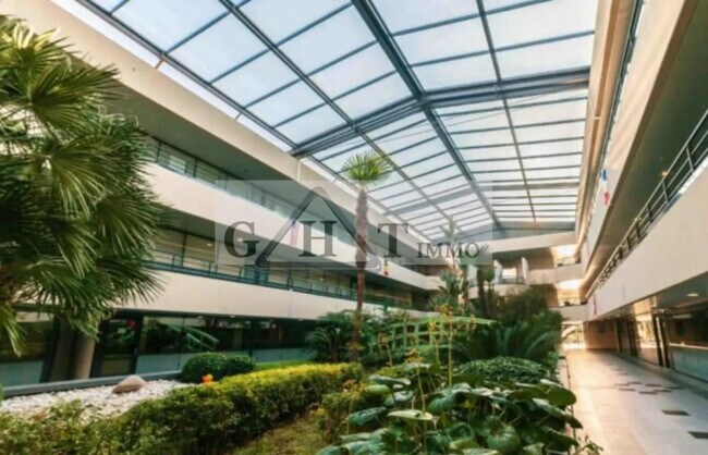 Plus de détails pour Bureau à louer