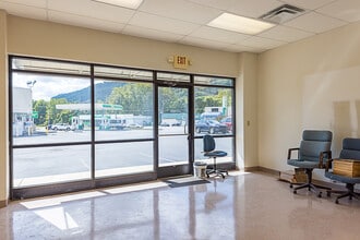 1027 N Main St, Erwin, TN à louer Photo intérieure– Image 2 sur 5