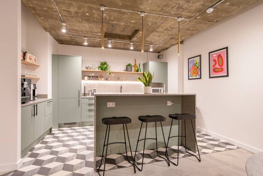 6-7 St Johns Ln, Londres à louer - Photo de l’immeuble – Image 2 sur 18