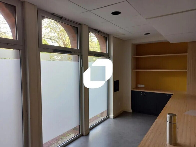 Bureau dans Marcq-en-Baroeul à vendre - Photo de l’immeuble – Image 3 sur 10