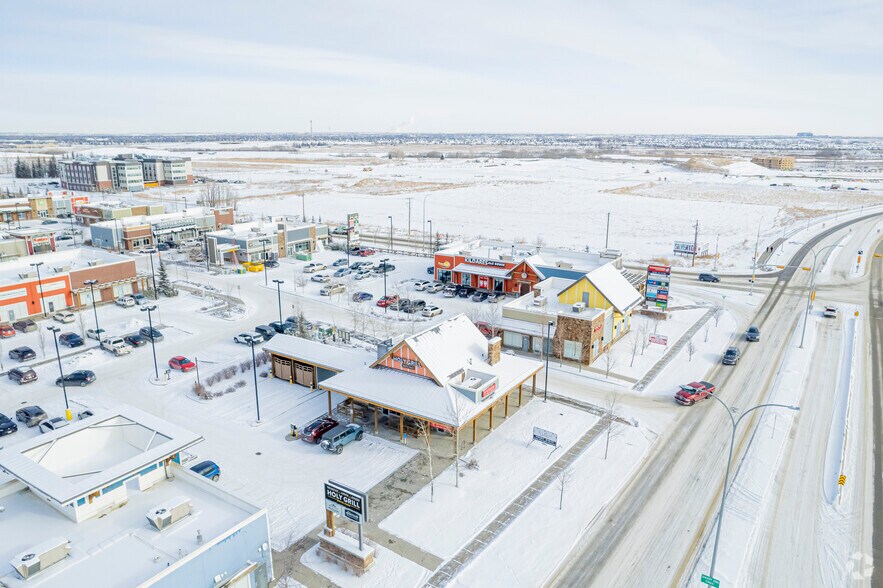19369 Sheriff King St SW, Calgary, AB à louer - Aérien – Image 3 sur 3