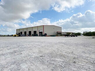 Plus de détails pour 283 Shale Rd, Pleasanton, TX - Industriel/Logistique à louer