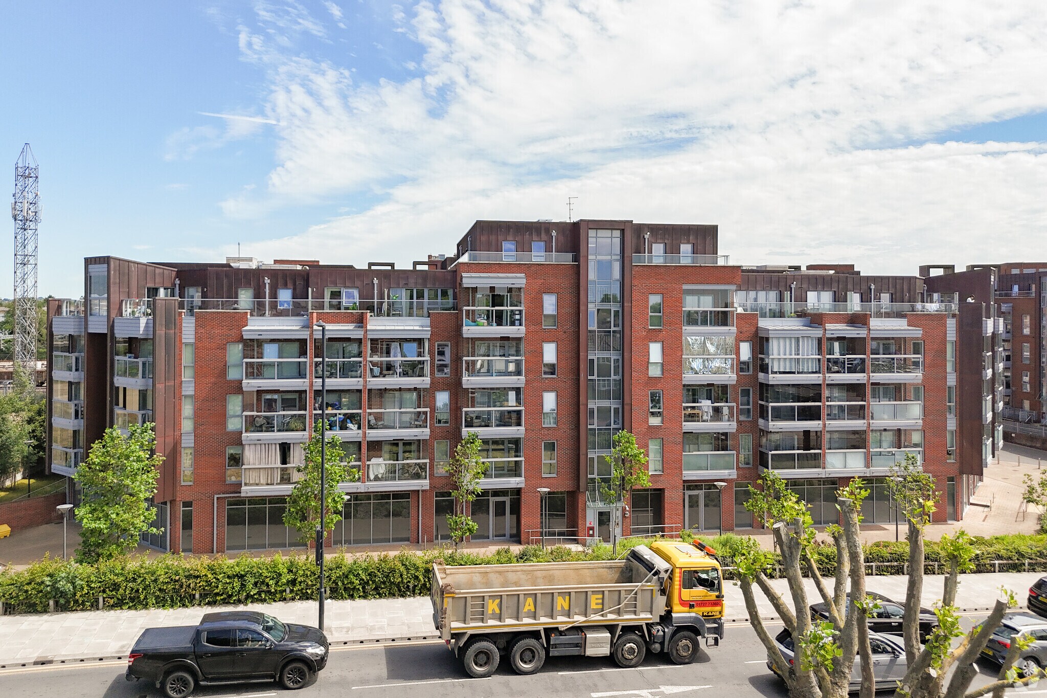 Wilkinson Close, Londres à louer Photo principale– Image 1 sur 4