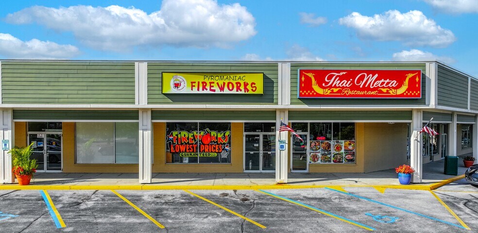 5946-5992 W Jefferson Blvd, Fort Wayne, IN à vendre - Photo de l’immeuble – Image 3 sur 10