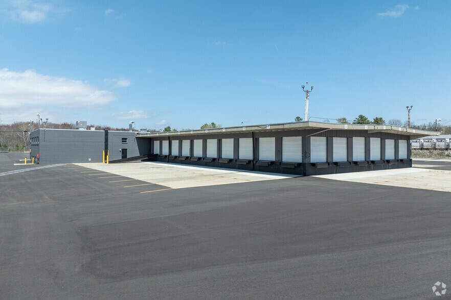 95 Concord St, North Reading, MA à louer - Photo de l’immeuble – Image 1 sur 5