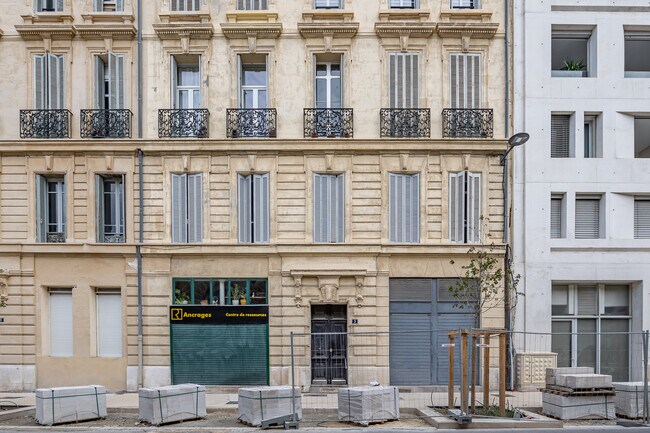 Plus de détails pour 3 Rue Marchetti, Marseille - Bureau à louer