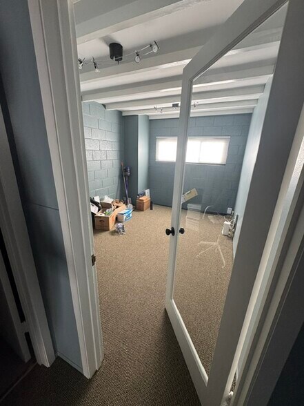 1682 Laurel St, San Carlos, CA à louer - Photo de l’immeuble – Image 2 sur 6