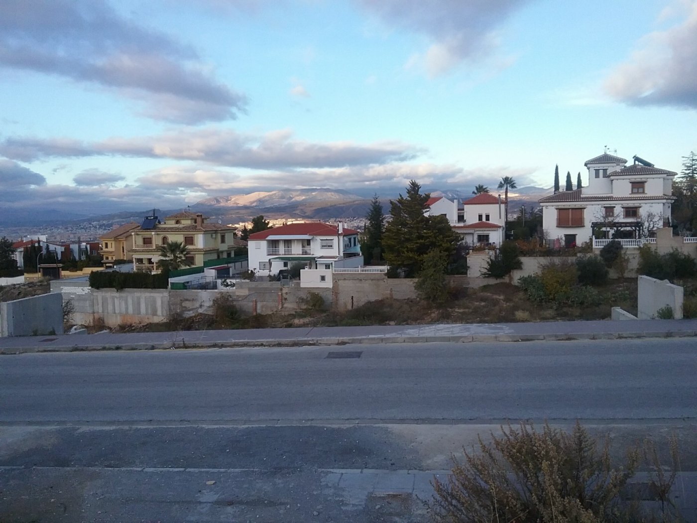Terrain dans La Zubia, Granada à vendre Photo de l’immeuble– Image 1 sur 11