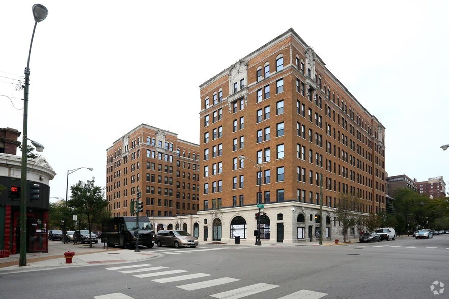 5009 N Sheridan Rd, Chicago, IL à louer - Photo de l’immeuble – Image 2 sur 167