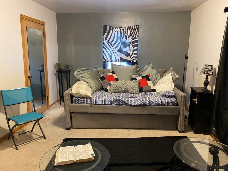 2926 Pine Ave, Erie, PA à vendre - Photo intérieure – Image 2 sur 17