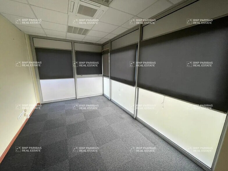 Bureau dans Tours à louer - Photo de l’immeuble – Image 3 sur 11