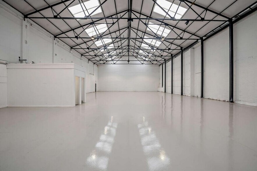 Longbridge Hayes Rd, Stoke On Trent à louer - Photo de l’immeuble – Image 3 sur 36