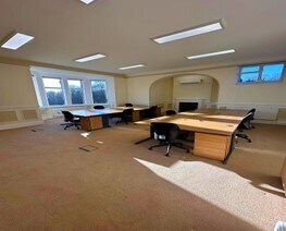 Bletchingley Rd, Nutfield à louer Photo intérieure– Image 2 sur 18