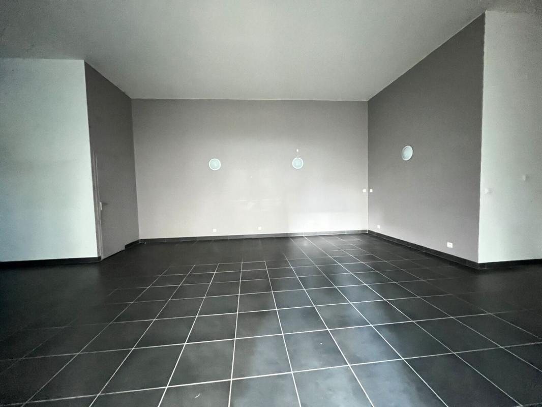 27 Rue D'Inkermann, Villeurbanne à louer Photo intérieure– Image 1 sur 5
