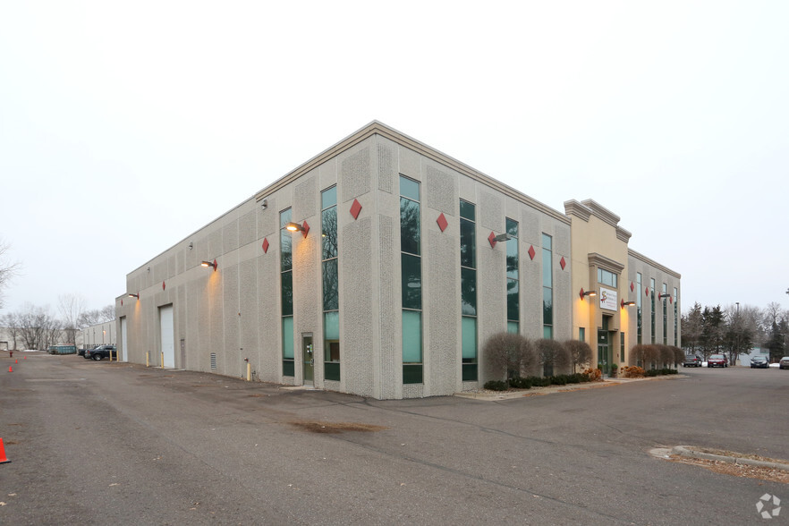 3301-3325 Labore Rd, Vadnais Heights, MN à louer - Photo de l’immeuble – Image 1 sur 4