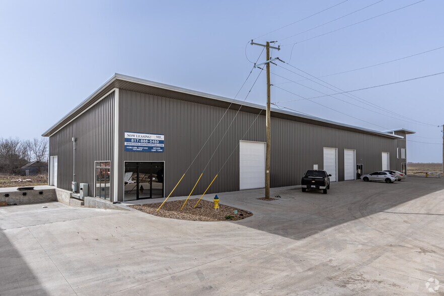 185 Ninety Four, Taylor, TX à louer - Photo principale – Image 1 sur 3
