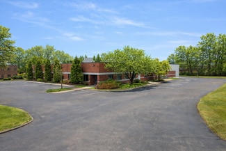 Plus de détails pour 4 Blackstone Valley Pl, Lincoln, RI - Bureau à vendre