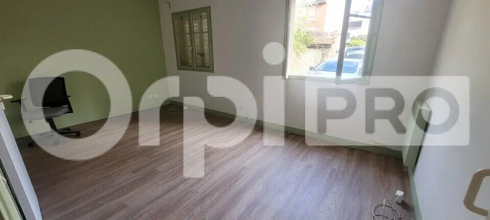 Bureau dans Limoges à vendre - Photo de l’immeuble – Image 3 sur 12